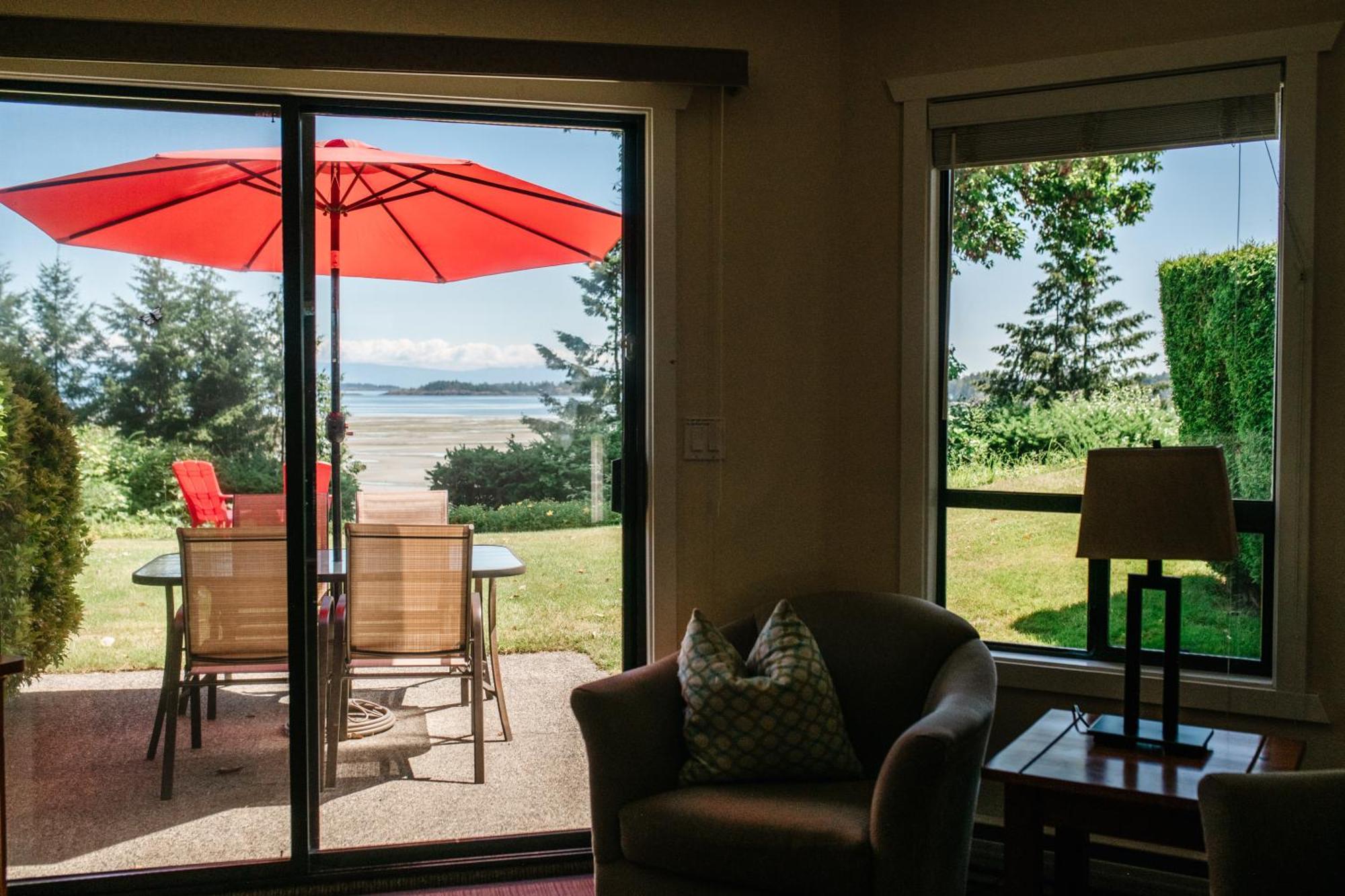 Beach Acres Resort Parksville Szoba fotó